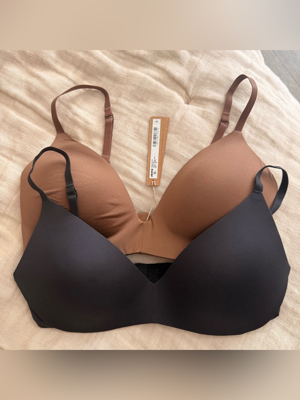 SKIMS Wireless T-shirt Bras